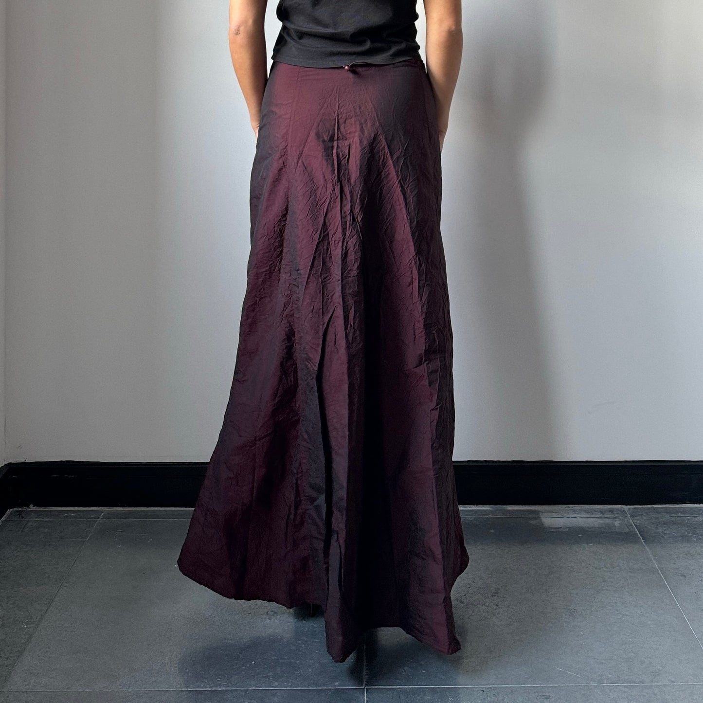 Burgundy iridescent maxi skirt - Size S/M