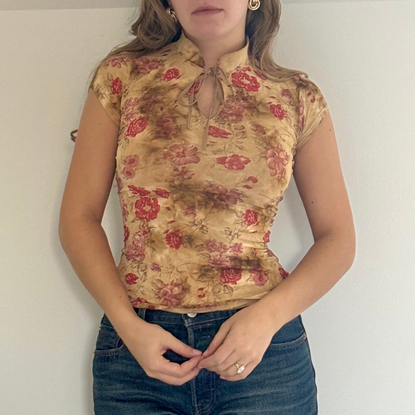 Beige keyhole top - Size S