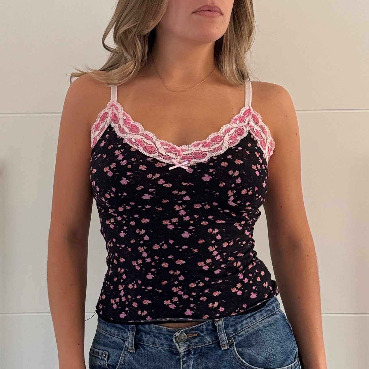 Black and pink floral cami - Size S