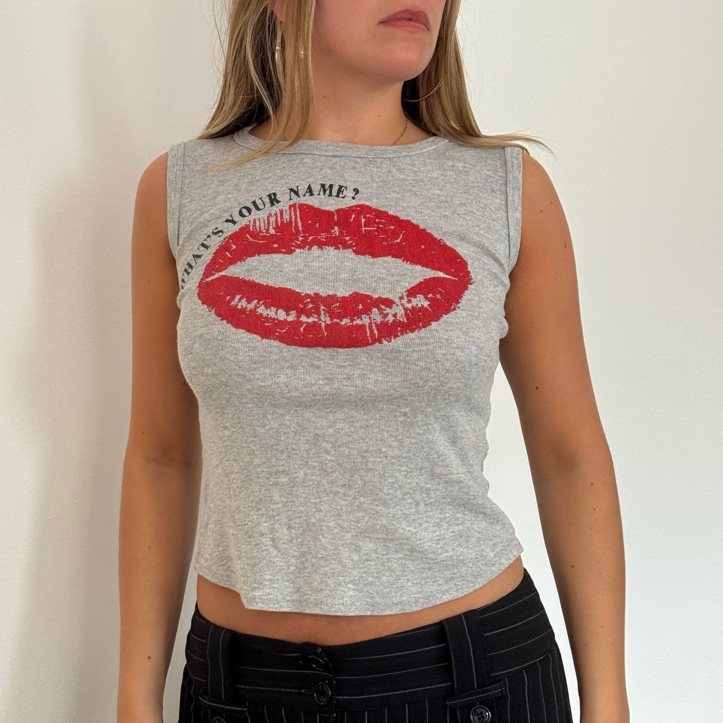 Grey lip print tank - Size S/M