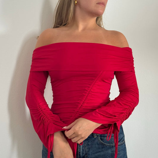 Red slinky off-the-shoulder top - Size S