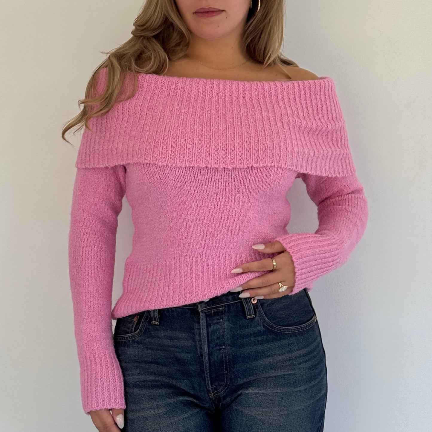 Pink knit off-the-shoulder jumper - Size S/M