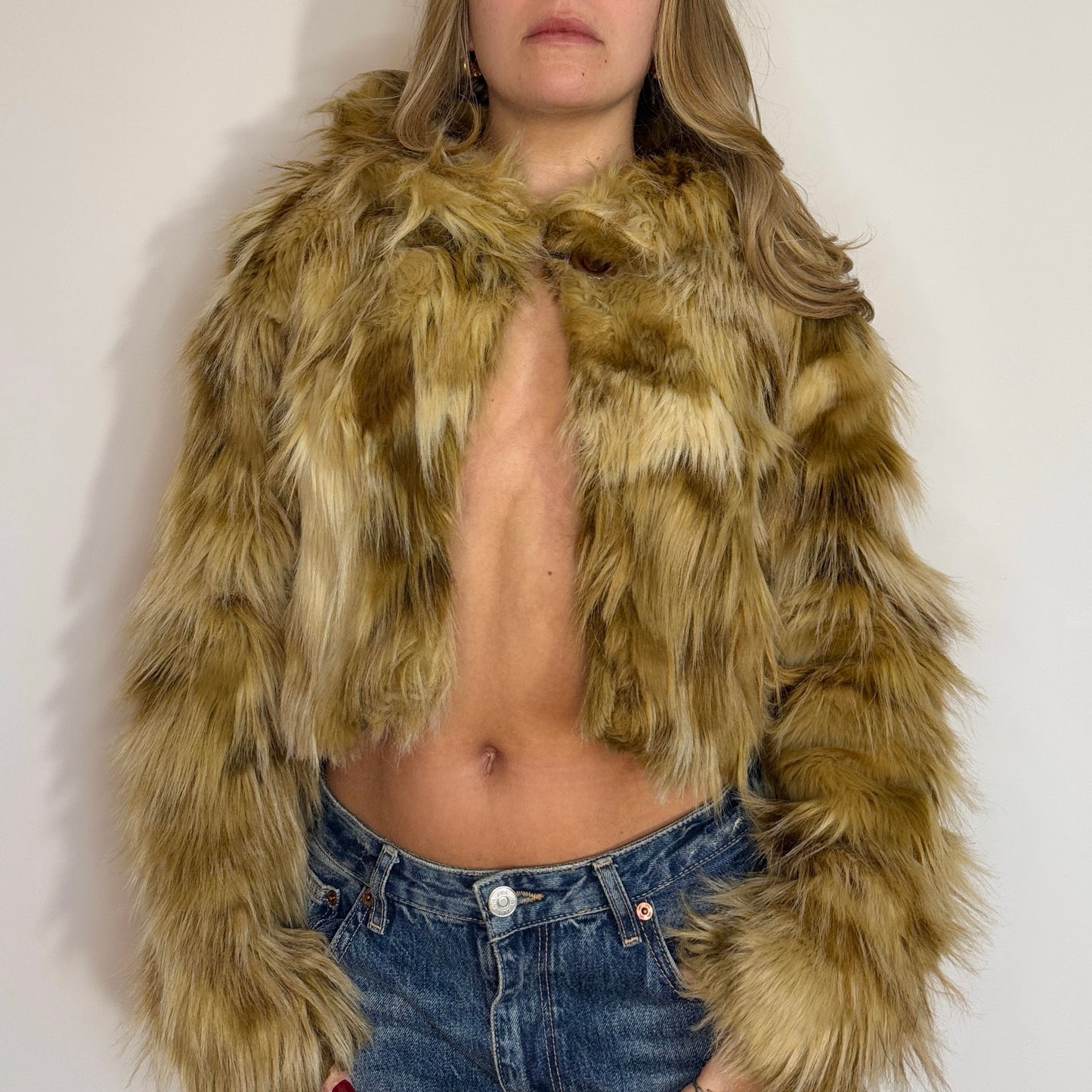 Cropped faux fur jacket - Size S/M