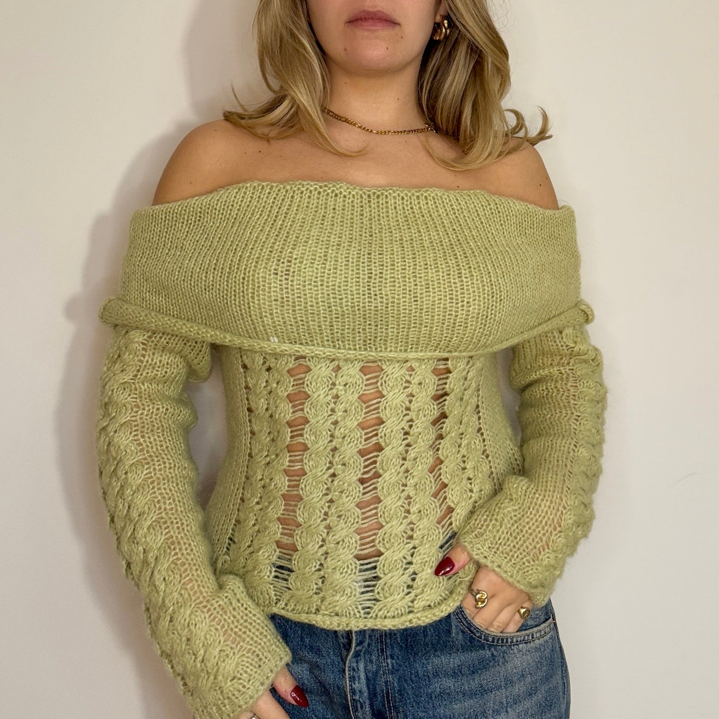 Green knit off-the-shoulder jumper - Size M/L