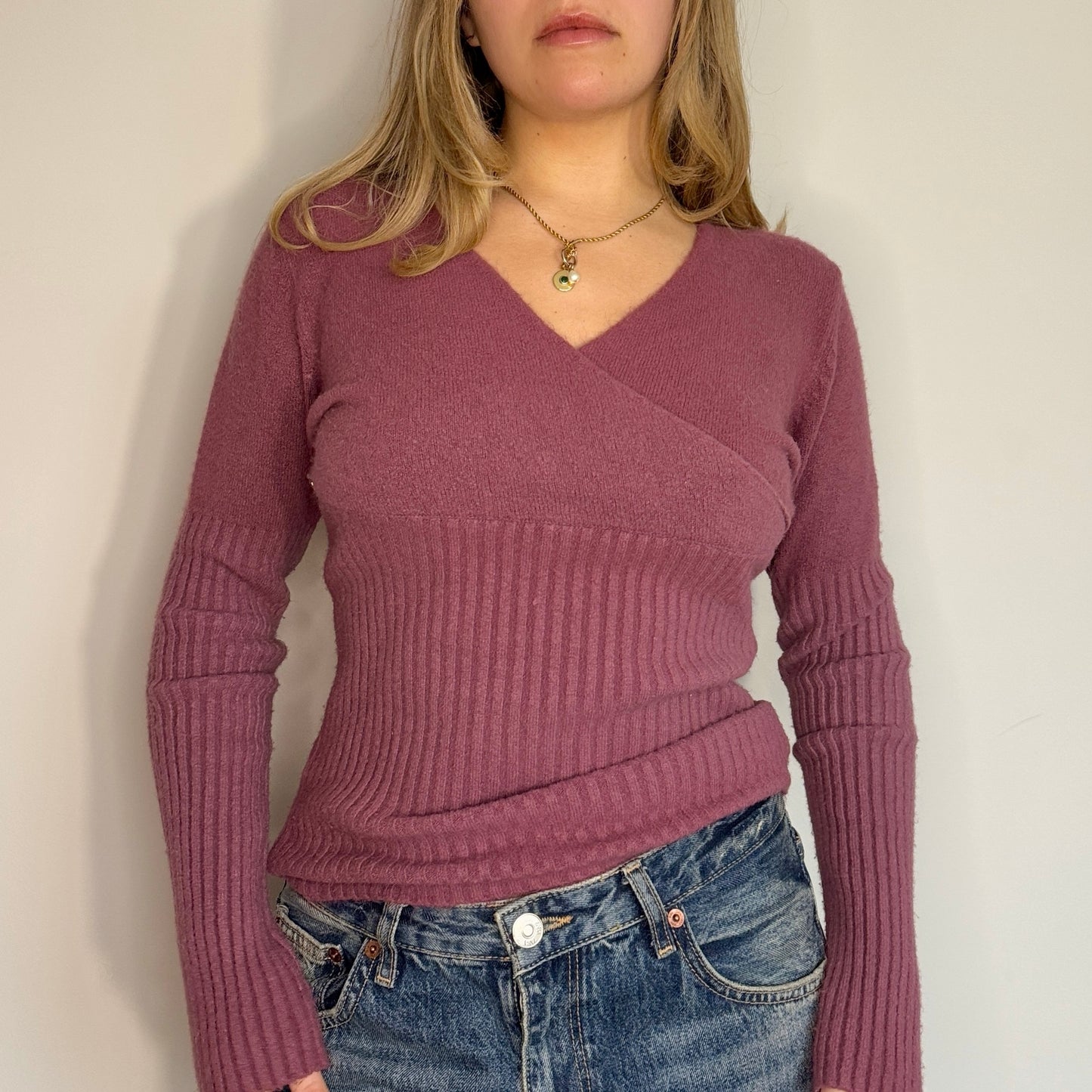 Pink v-neck knit jumper - Size S