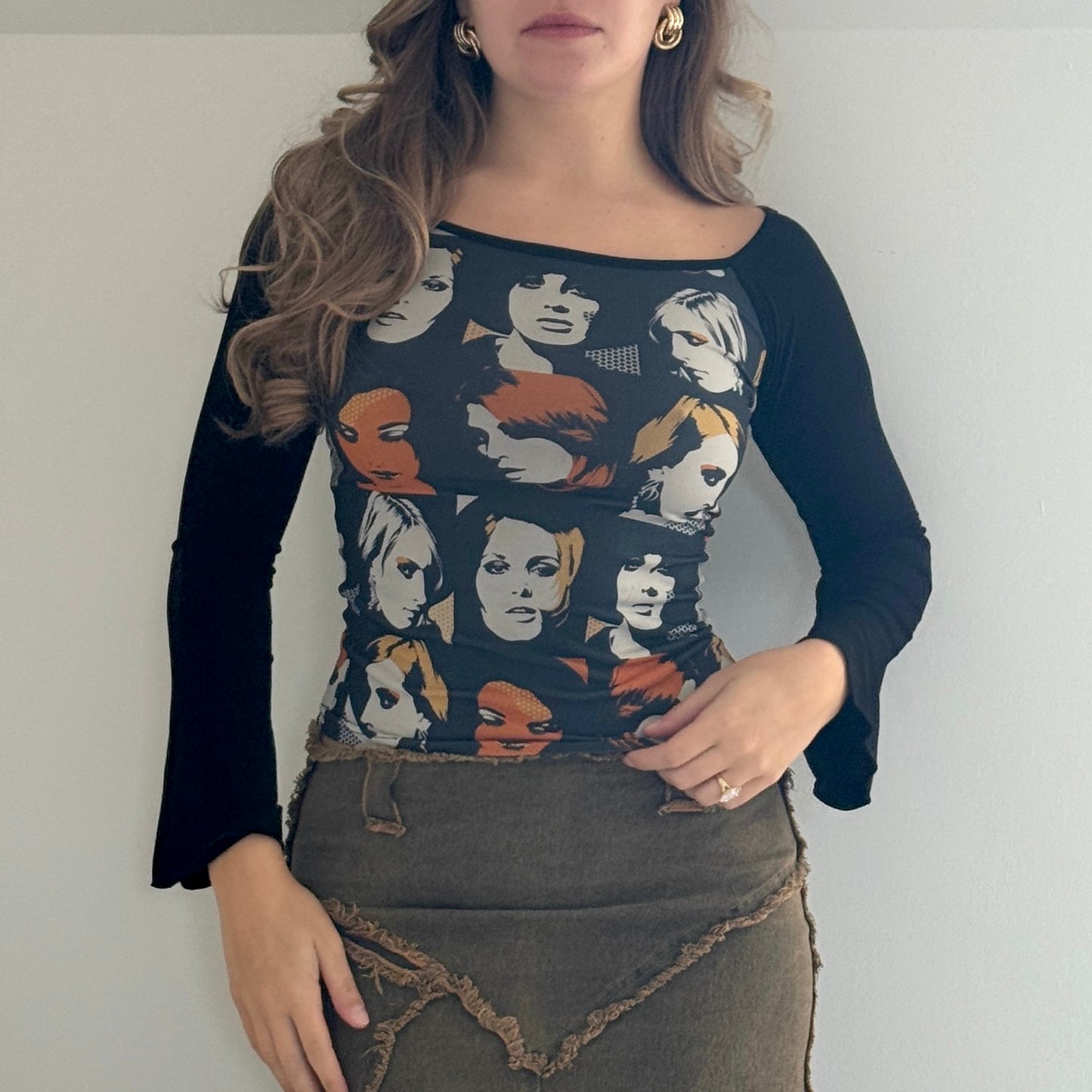 Black graphic print top - Size S