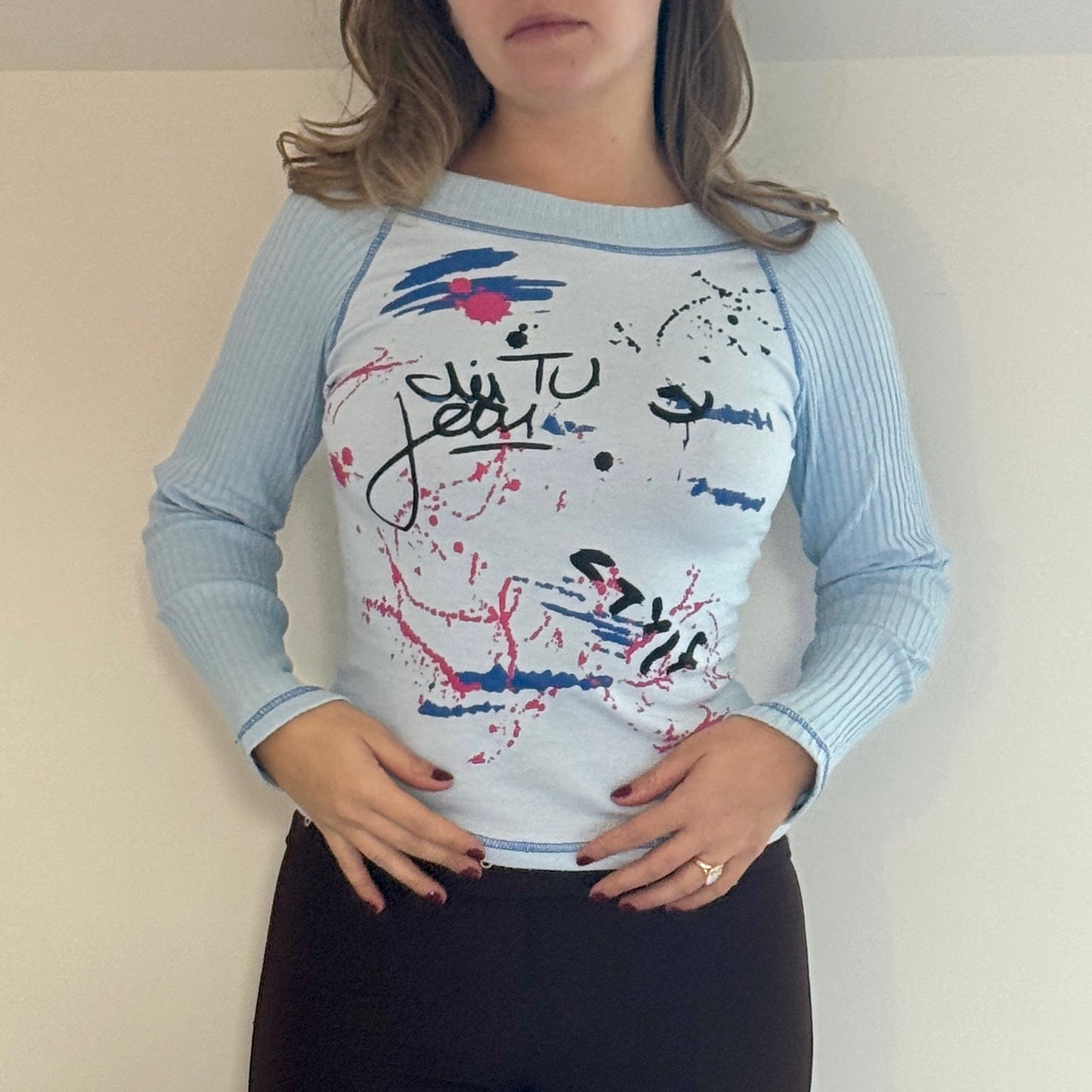 Blue knit graphic top - Size S
