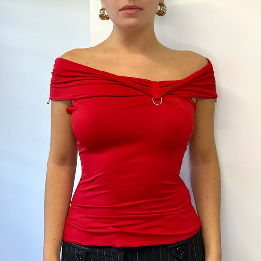 Red slinky off-the-shoulder top - Size S/M